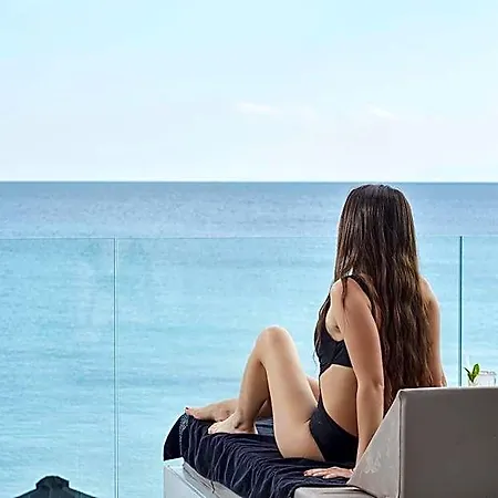 Hotel Mykonos Kosmoplaz 4*